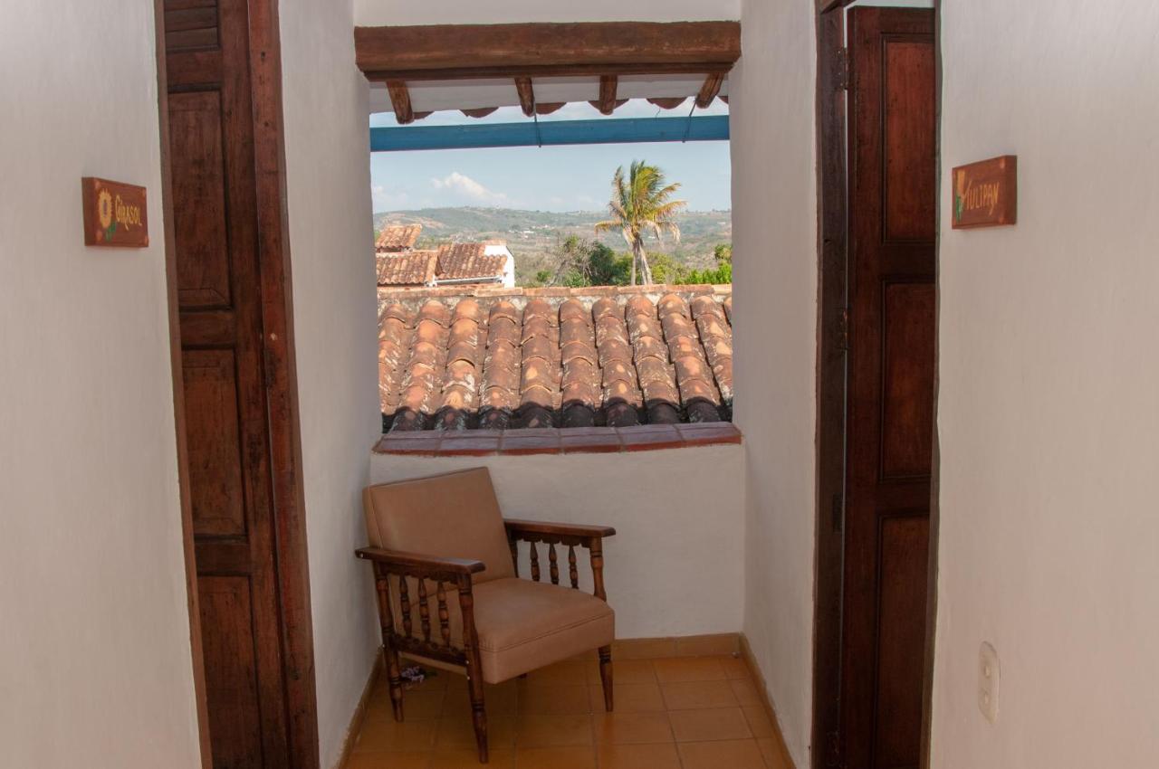 La Juanita Hostel Barichara Luaran gambar